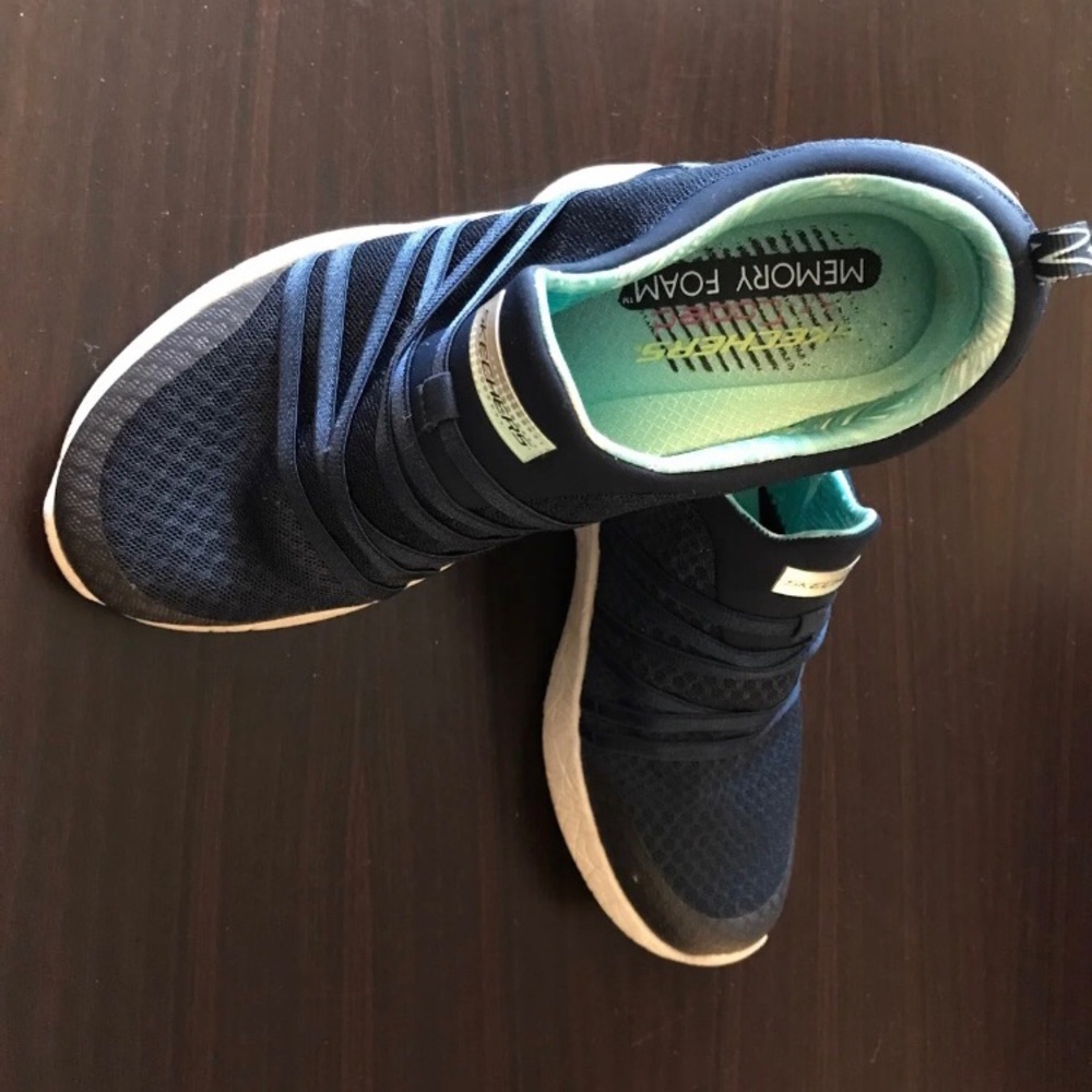 Skechers
